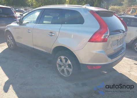 2013 Volvo Xc60 3.2 Premier z USA, uszkodzony, nr VIN YV4940DZ4D2420632